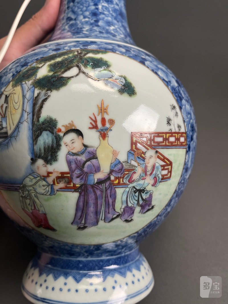 民国  青花地粉彩教子图瓶 - 图4